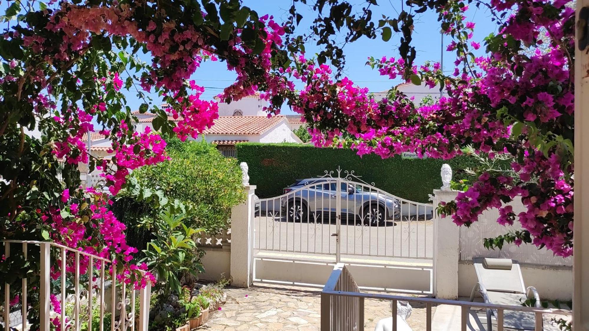 Leones Villa Empuriabrava Buitenkant foto